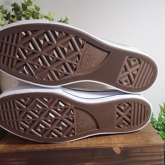 CONVERSE CTAS LIFT HI PLATFORM WOMEN'S SZ  / 570452C - Picture 9 of 13